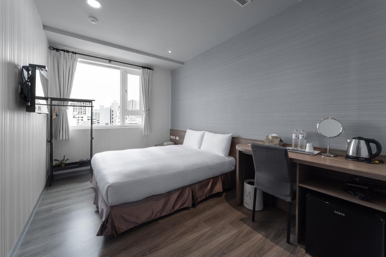 Hotel Brown - Zhongzheng Tainan Buitenkant foto