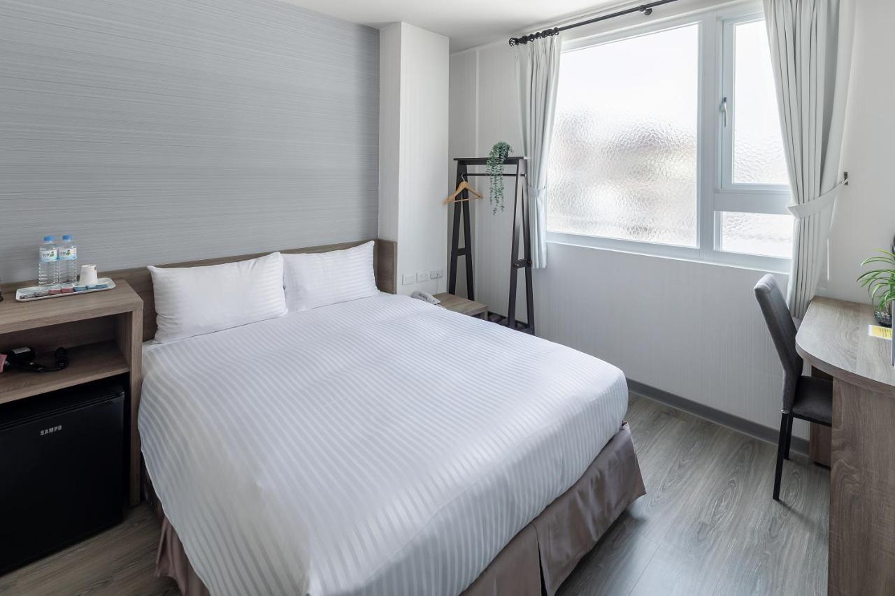 Hotel Brown - Zhongzheng Tainan Buitenkant foto