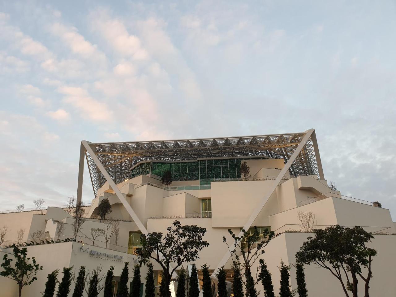 Hotel Brown - Zhongzheng Tainan Buitenkant foto